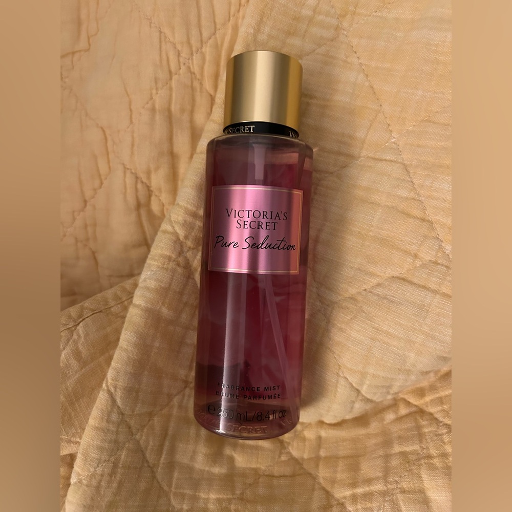 Victoria’s Secret Pure Seduction Body Spray ✨✨
